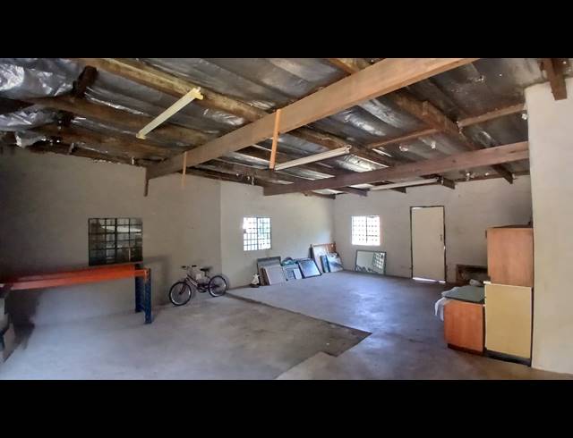 17,436M² SMALLHOLDING FOR SALE IN PEACEVALE